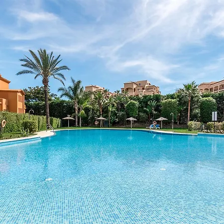 Luxury In Benatalaya Estepona